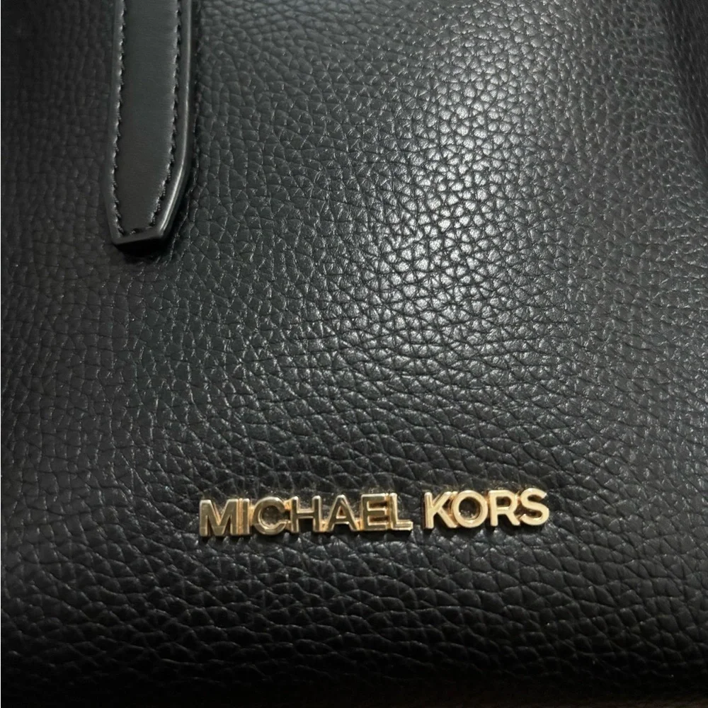 NWT! Michael Kors Emilia Large East West Black Pebbled Leather Tote Shoulder Bag - Picture 5 of 14